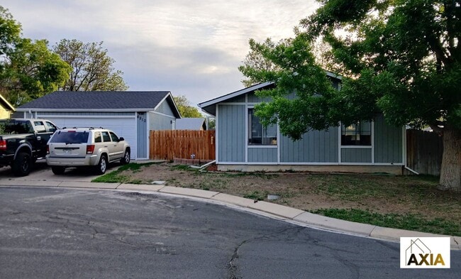 Building Photo - 2BD/1BA Home with Great Outdoor Space!