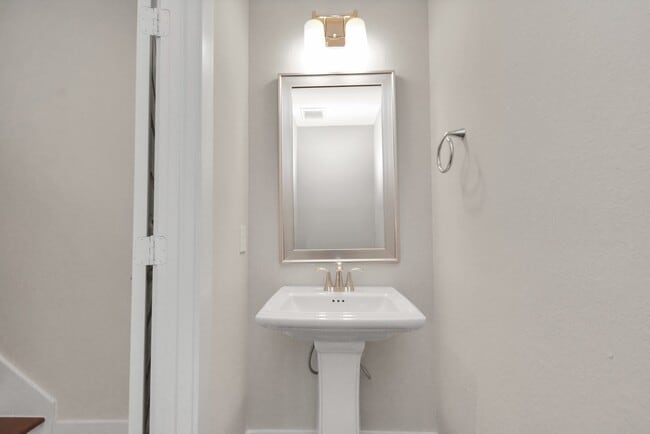 Photo - 721 Strawberry Pines Ct