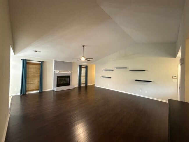 Photo - T.R. Lawing Realty Property