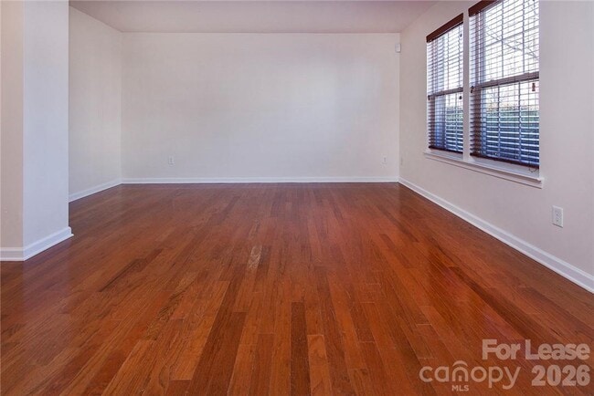 Photo - 9921 Kings Parade Blvd