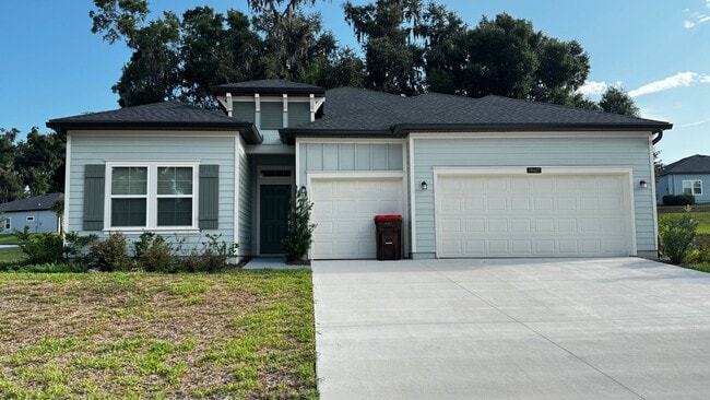 Building Photo - Gorgeous Grand Park North 4/3 with Garage