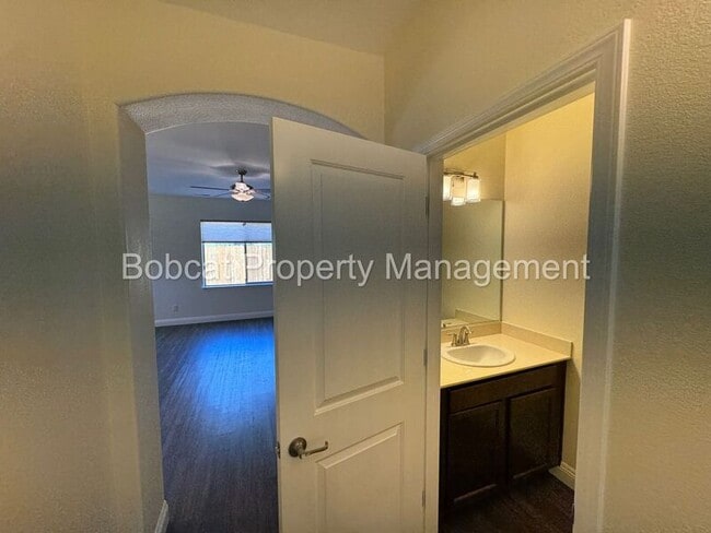 Photo - 1226 Saltern Dr