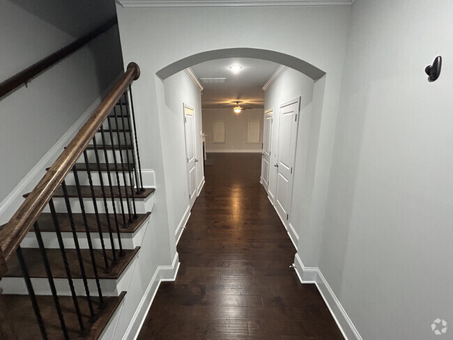 Building Photo - 6031 Villa Ford Ln Rental
