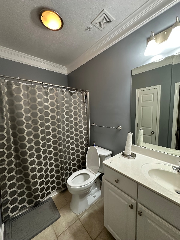 Photo - 2004 Westchester Ridge NE