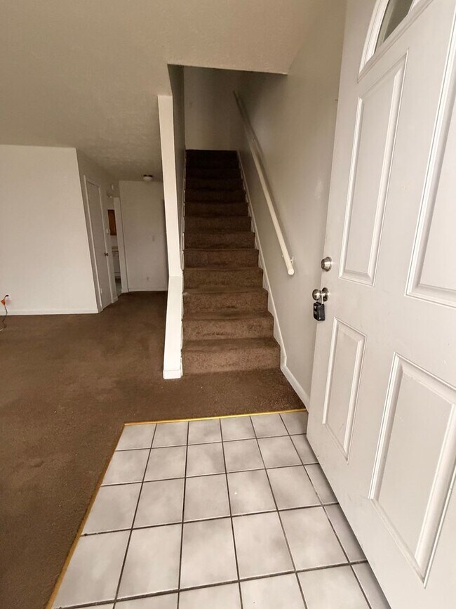 Photo - 46 Dantley Dr Unidad A