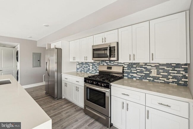 Photo - 1900 N 4th St