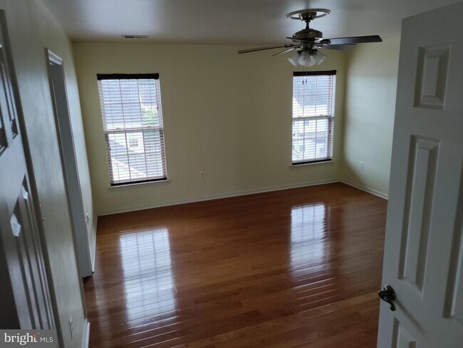 Photo - 1202 Ellis Ave