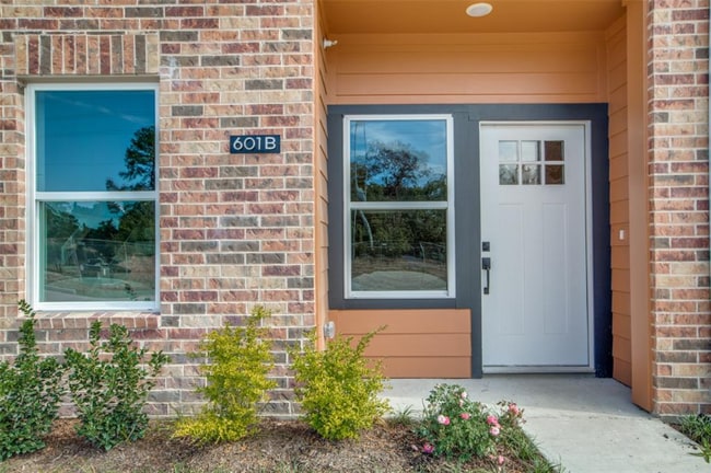 Photo - 5262 Ella Blvd