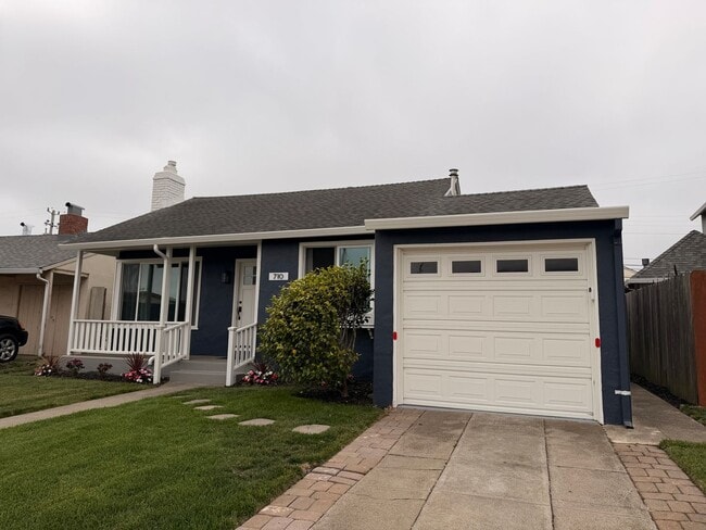 Building Photo - Spacious 4 Bedroom/2Bathroom Home in South San Francisco!