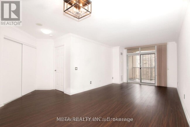 Photo - 35 Kingsbridge Garden Cir Unit 1501