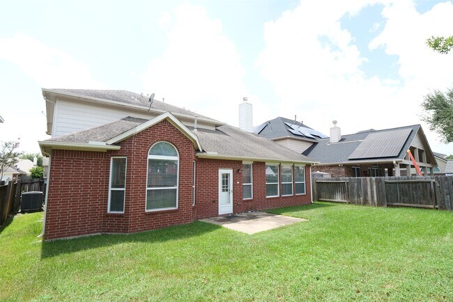 Photo - 6119 Lakenshire Falls Ln