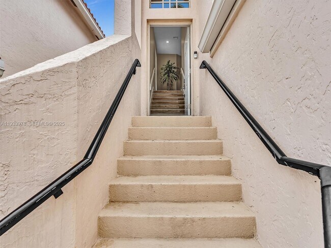 Photo - 8520 Vía Romana