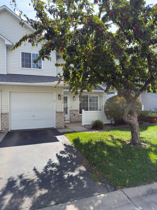 Building Photo - 8647 Quarry Ridge Ln Rental