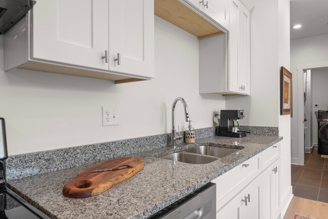 The Grad Luxury Apartments