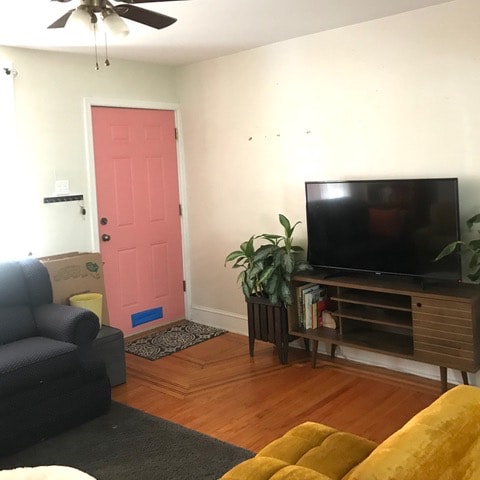 Photo - 2031 Tulip St