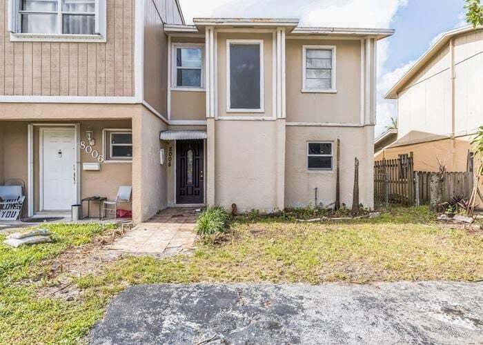 Photo - 8008 SW 6th St