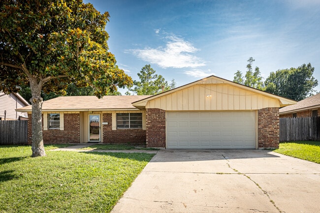 Photo - 4708 NW Cheryl Blvd