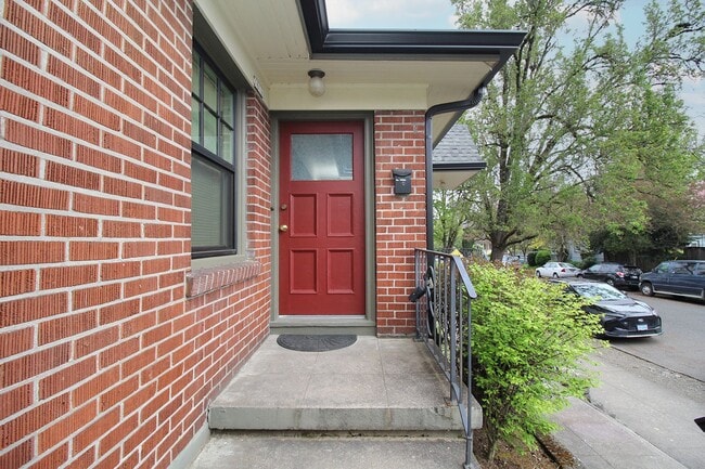 Photo - 2703 NW Raleigh St Unit 1611