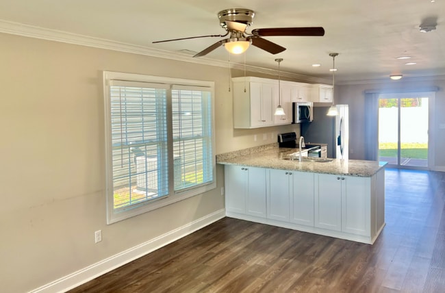 Photo - 2550 Snow Creek Rd NE