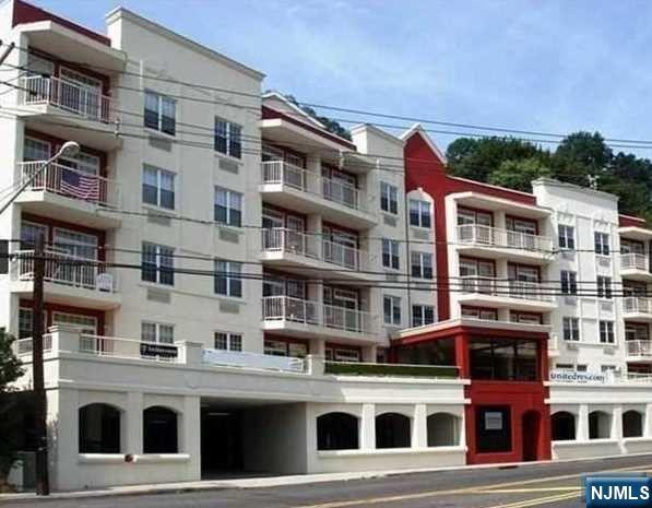 Photo - 1100 River Rd Condo Unit 105