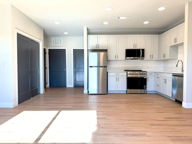 Photo - Junction at Fayetteville