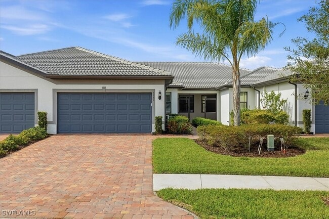 Photo - 5935 Mayflower Way