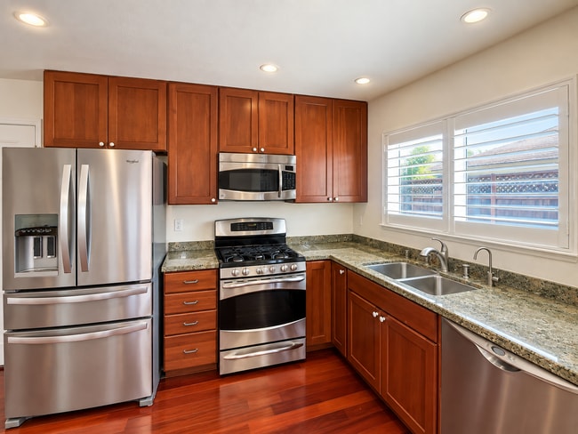 299 Chase Ct