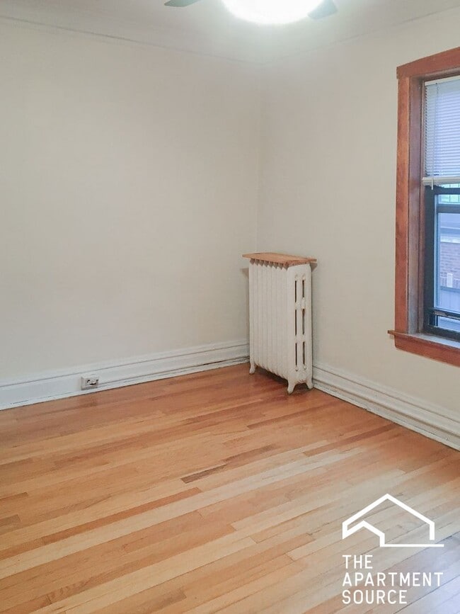 Photo - 2890 N Clark St Unit 3