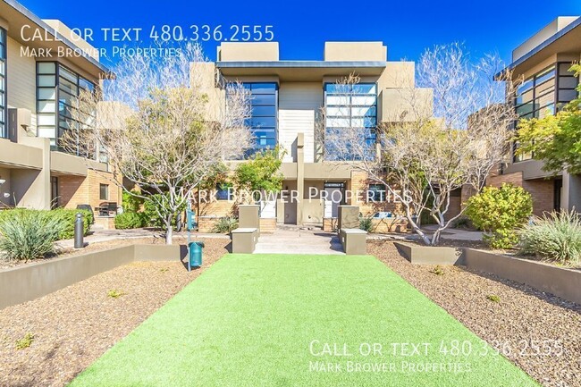 Photo - 1300 W 5th St House