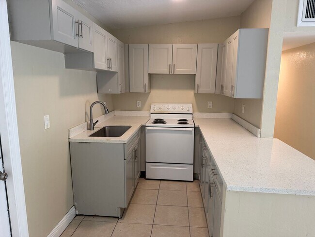 Photo - 3255 NW 2nd St