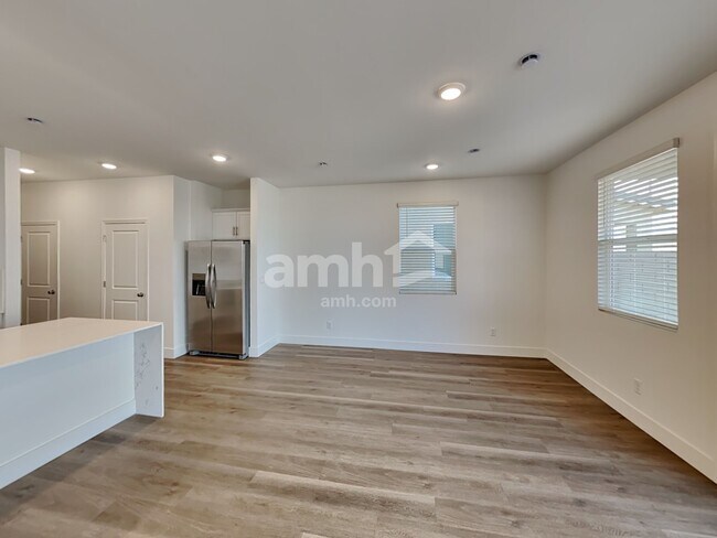 Photo - 8372 Buckskin Clf Ave