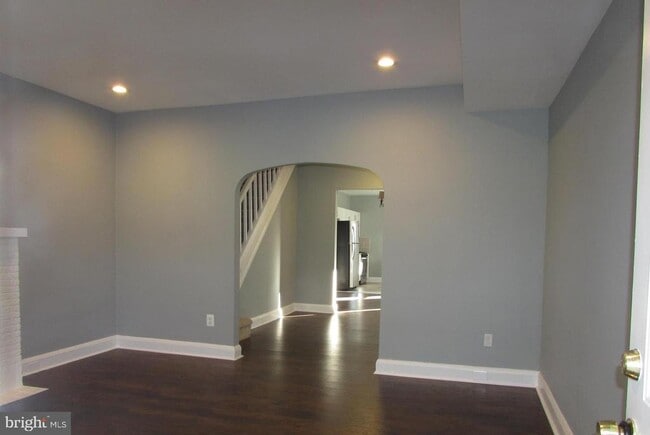 Building Photo - 2735 Chesterfield Ave
