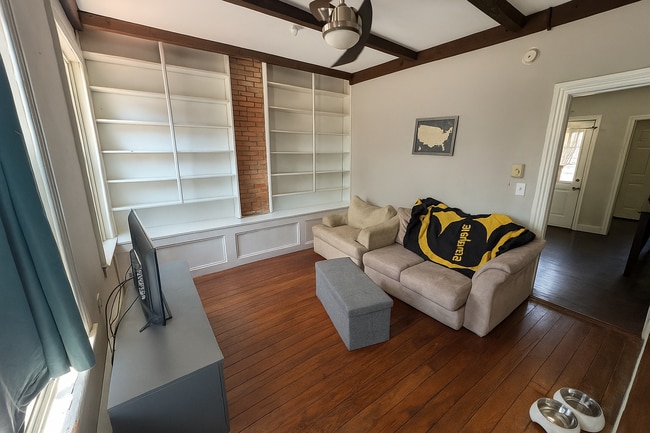 Photo - 347 Hannum Ave