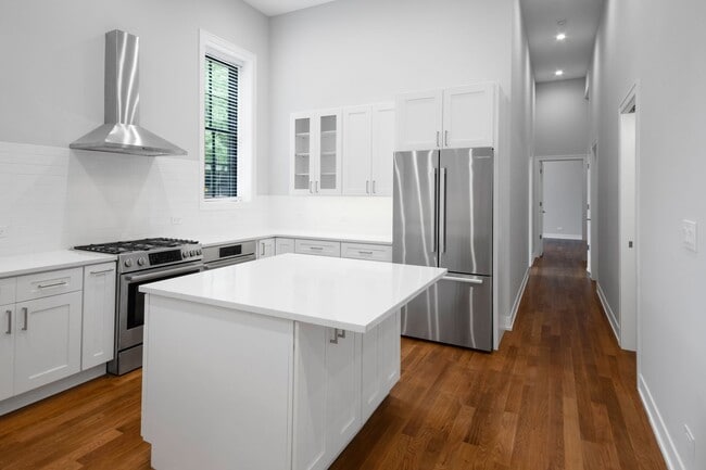 Photo - 1339 N Noble St