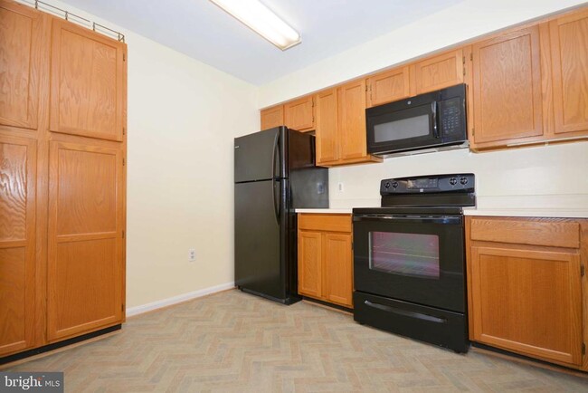 Photo - 2900 Shipmaster Way Apartment Unit 209