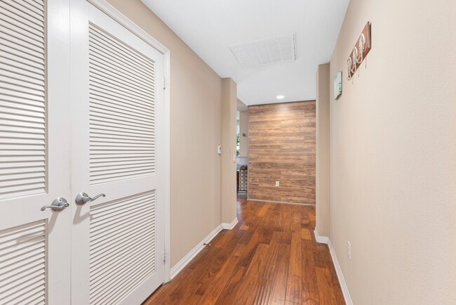 Photo - Richmond Unidad 2172Q