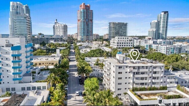 Building Photo - 240 Collins Ave Unit 4G Rental