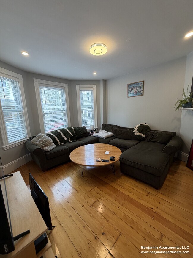 Photo - 24 Howell St Unit 1