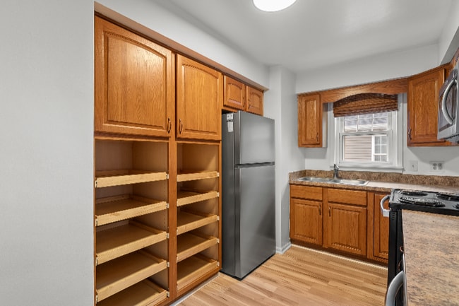 Photo - 423 Cornell Dr