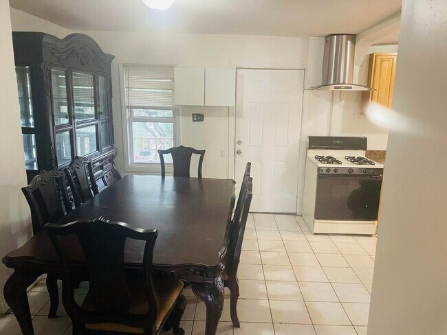 Photo - 62 HIGHLAND Ave Unidad 2