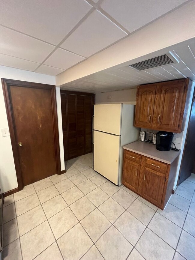 Photo - Lincoln Lane Unit A