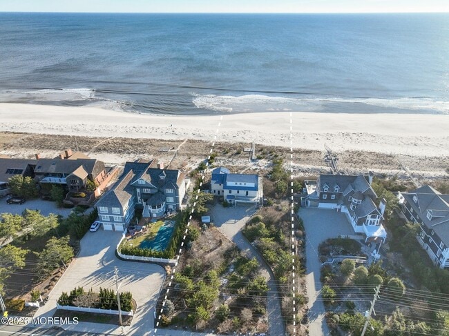 Building Photo - 1521 Ocean Ave