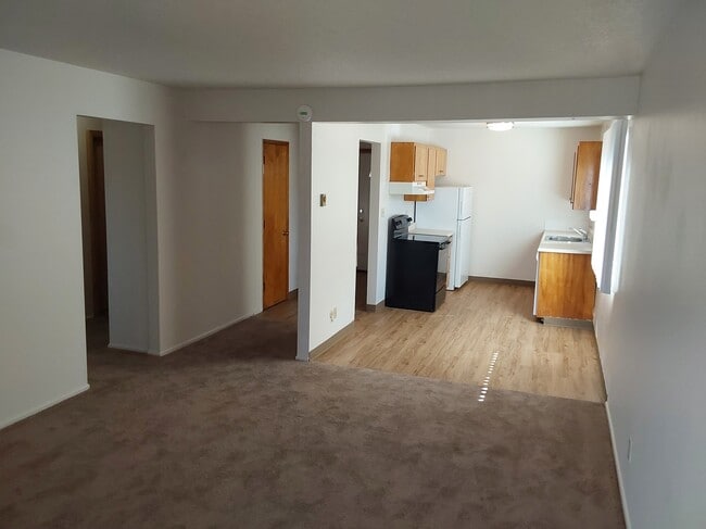 Photo - #321 THE MILWAUKIAN