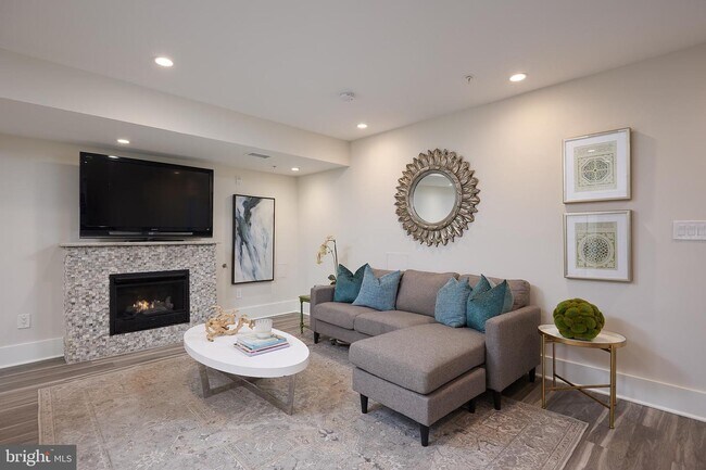 Photo - 34 Channing St NW