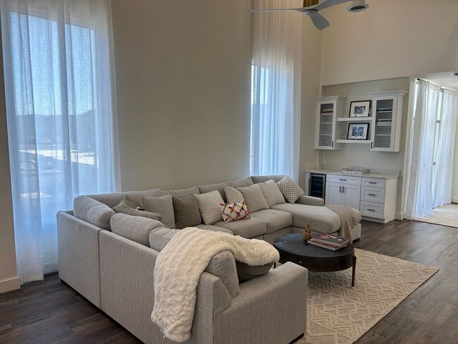 Photo - 165 Morrow Ave