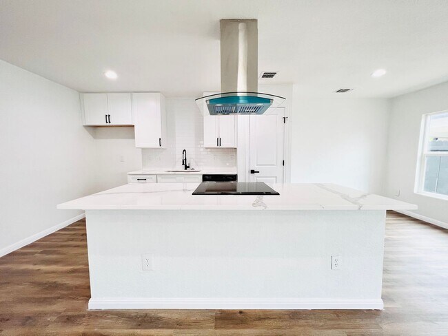 Photo - 8433-8435 Dixon Ridge Dr Unit 8433 Dixon Ridge Dr