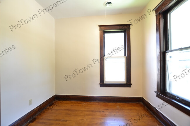 Photo - 835 N Broadway St Unit #2