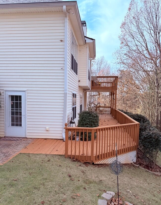 Private Entrance and Deck - 7218 Timber Trl Unit 1