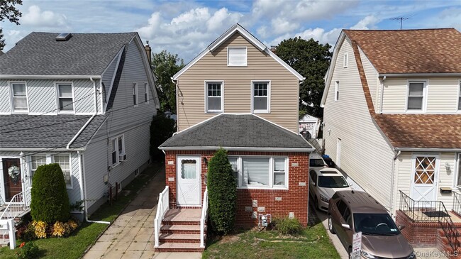 Building Photo - 105 Pilgrim Pl Rental