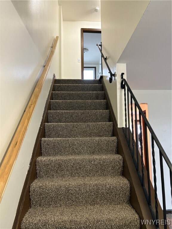 Photo - 427 Kaymar Dr